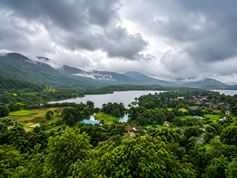 Arthur Lake and mountains in Bhandardara near the Best Resort in Bhandardara
